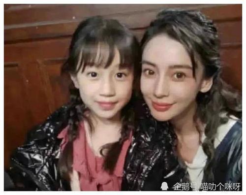 娱乐吃瓜最新恋情曝光,神秘情侣甜蜜互动引热议