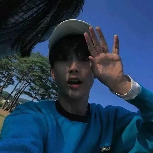 娱乐吃瓜头像男生霸气,娱乐吃瓜头像男生风采独树一帜